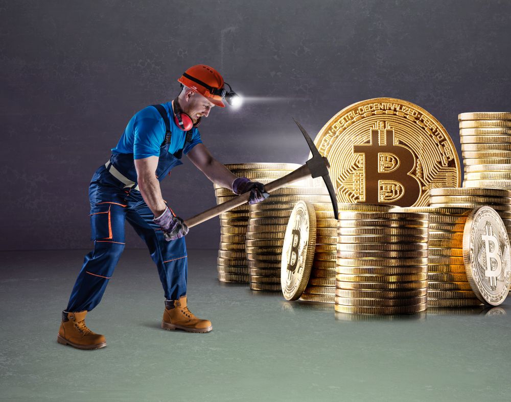 Bitcoin Mining Stocks Surge 10% Following Trump's Promise to Back US-Based Miners